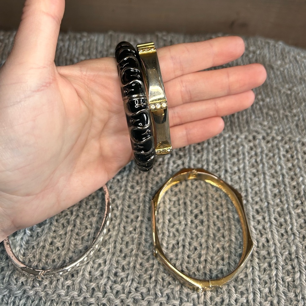 Bundle Of 4 Hinged Bangles - Picture 2 of 8
